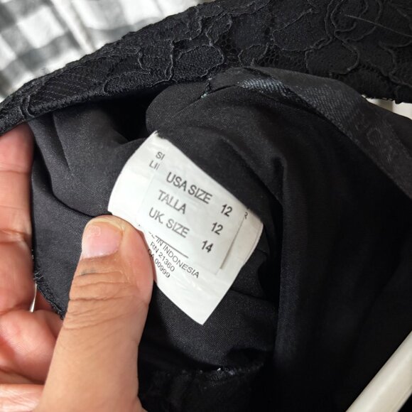 Elegant Morilee by Madeline Gardner Black Lace Dress - Picture 5 of 6